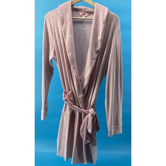 Juicy Couture Other - Juicy Couture Pink Velour Women's Robe Small Rhinestones‎ Spell Out Belt